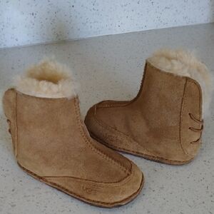 UGG  Boots